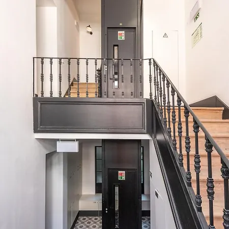 Guestready - Ray Of Light * Лісабон